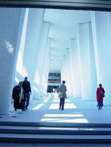 Międzynarodowe Biuro Pracy (wnętrze budynku). Kliknij zdjęcie aby zobaczyć powiększenie